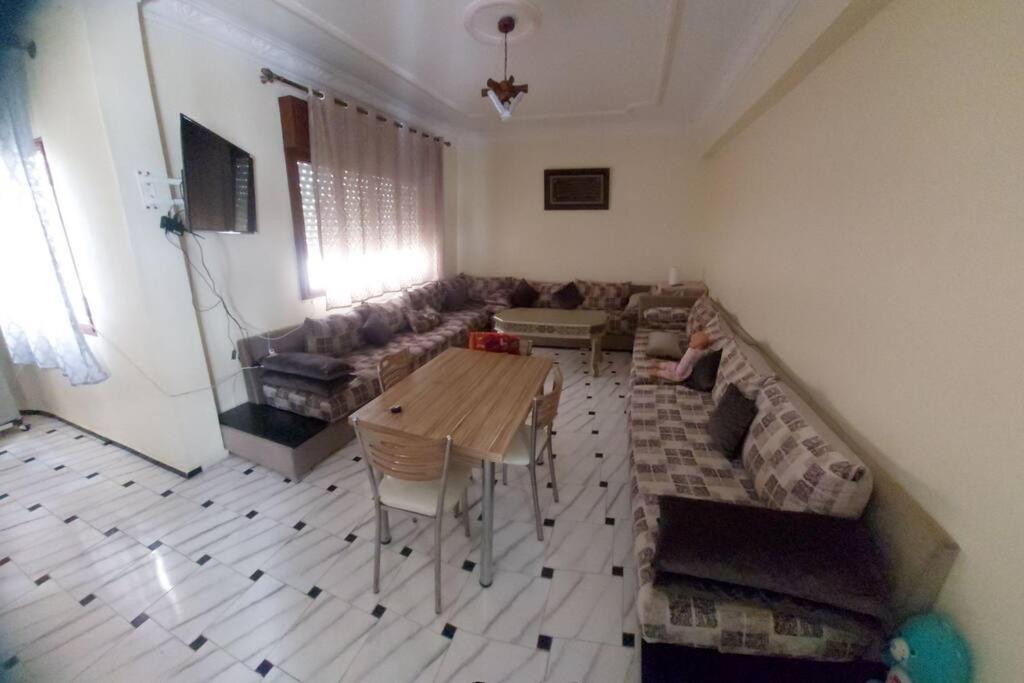 Appartement Au Centre De Tanger Nejma Bagian luar foto
